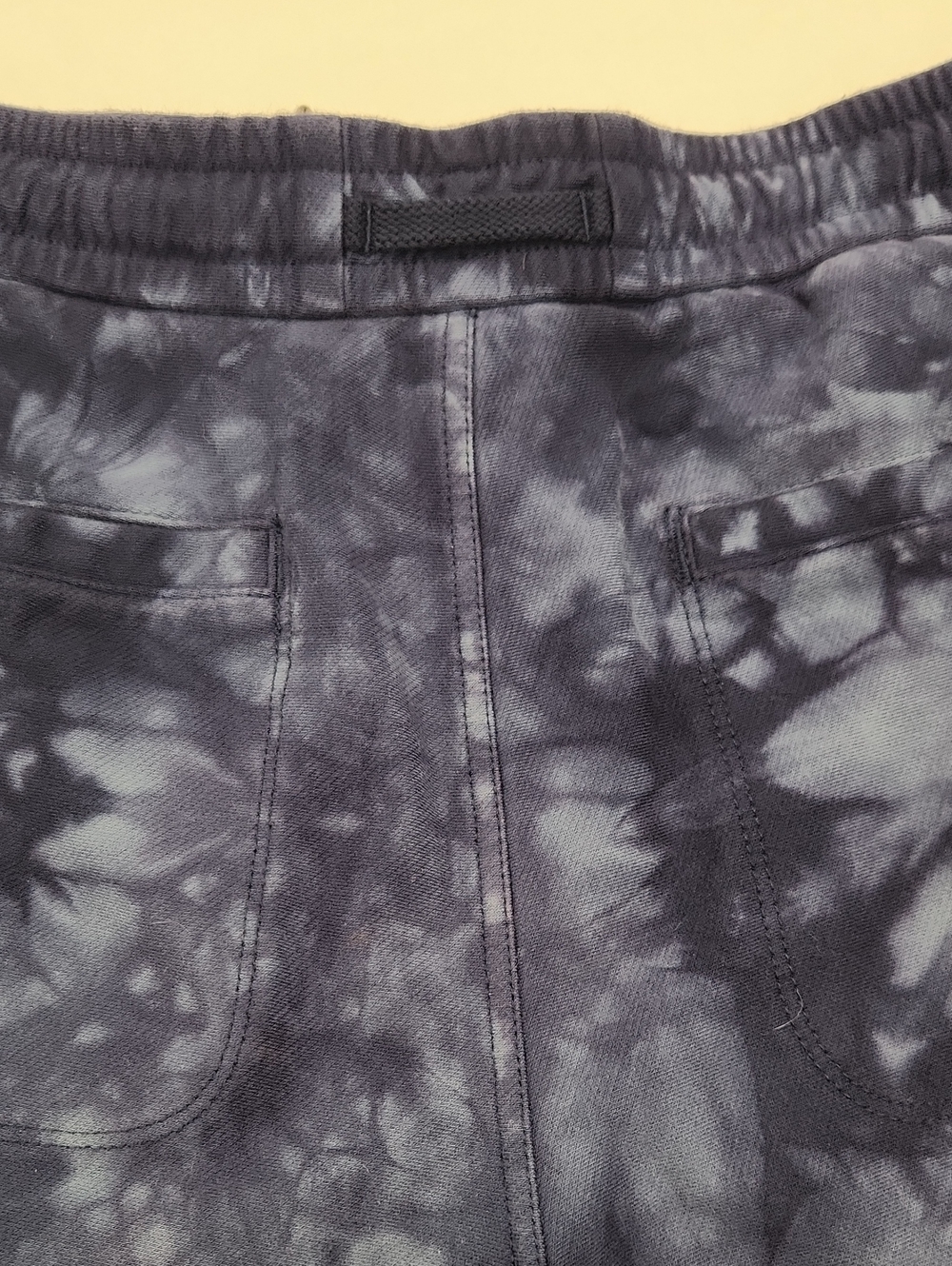 Athleta Farallon Short Blue Tie-dye Pattern Activewear Size M - Picture 4 of 7